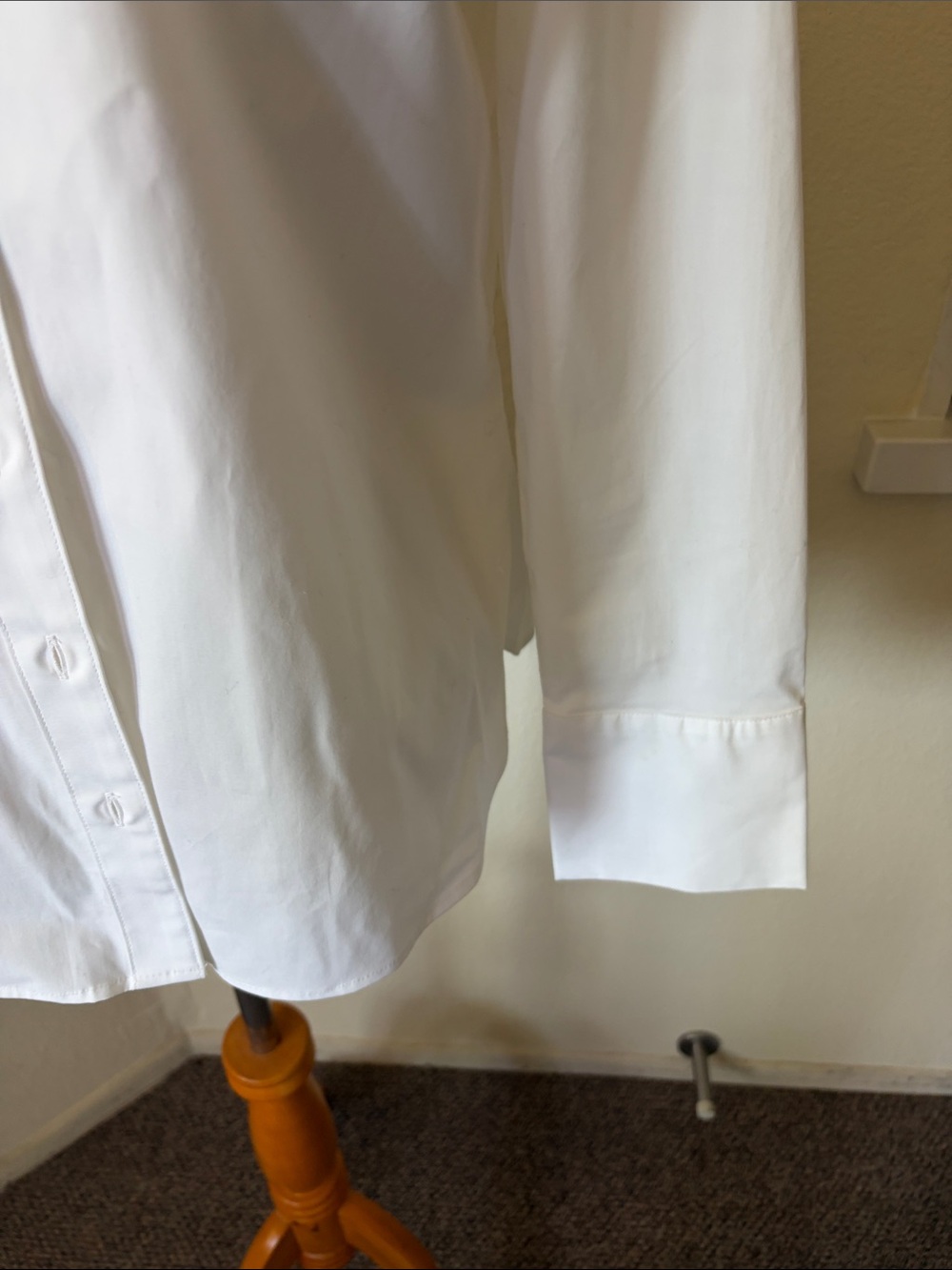 Banana Republic Women's White Button-Down Shirt - Picture 3 of 7